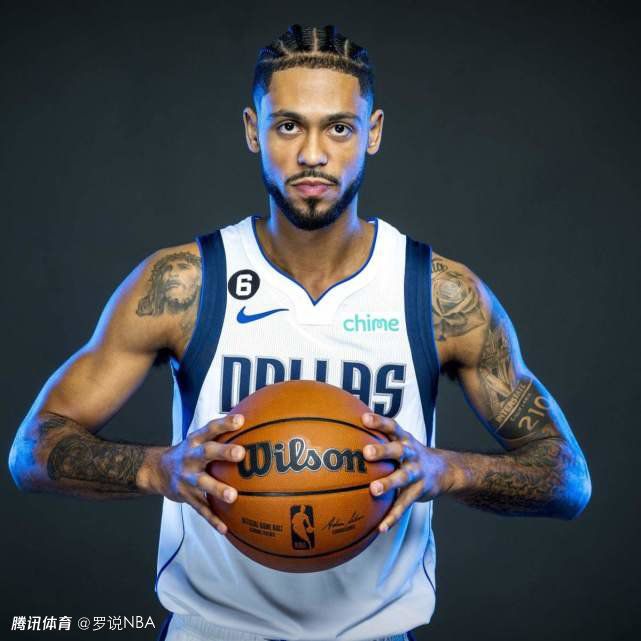 一枝玫瑰红